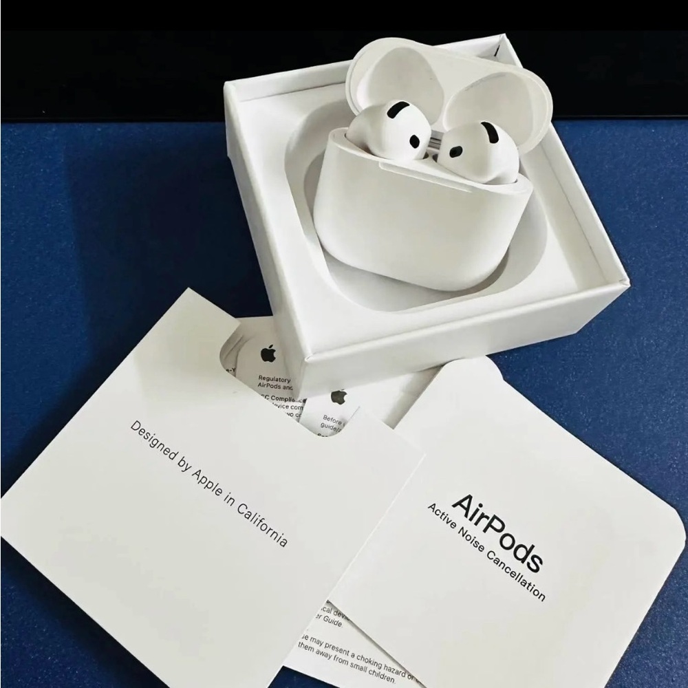 AirPods 4